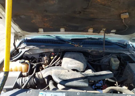 2002 GMC Yukon Sle from USA, damaged, VIN 1GKEK13Z12R214465